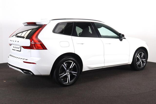 Volvo XC60 T8 Recharge AWD Inscription - Panorama/schuifdak - IntelliSafe Assist & Surround - Harman/Kardon audio - Adaptieve LED koplampen - Parkeercamera achter - Verwarmde voorstoelen, stuur & achterbank - Parkeersensoren voor & achter - Elektr. bedienb. voorstoe