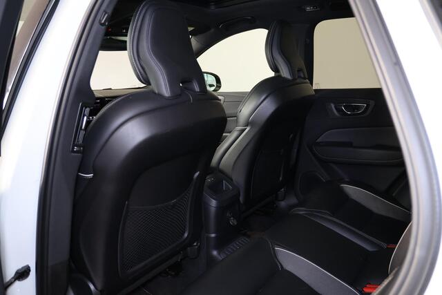 Volvo XC60 T8 Recharge AWD Inscription - Panorama/schuifdak - IntelliSafe Assist & Surround - Harman/Kardon audio - Adaptieve LED koplampen - Parkeercamera achter - Verwarmde voorstoelen, stuur & achterbank - Parkeersensoren voor & achter - Elektr. bedienb. voorstoe