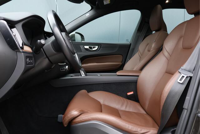 Volvo XC60 2.0 Recharge T6 AWD Leer | Panoramadak | Stoel-/ Stuurverwarming | Apple Carplay / Android Auto