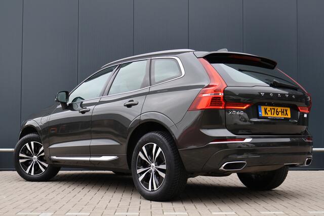 Volvo XC60 2.0 Recharge T6 AWD Leer | Panoramadak | Stoel-/ Stuurverwarming | Apple Carplay / Android Auto