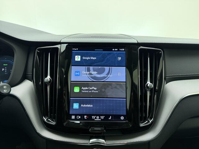 Volvo XC60 T8 Plug-in hybrid AWD Ultra Dark | 360 | Trekhaak | Luchtvering | Stoel & Stuur verwarming | H&K Audio |