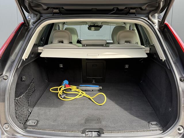 Volvo XC60 2.0 Recharge T8 AWD Inscription | 360 Camera | IntelliSafe Surround | Trekhaak