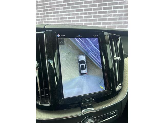Volvo XC60 2.0 T6 Plug-in hybrid AWD Inscription | Long range | Trekhaak | Luchtvering | 360 | Head-up display | Panorama dak | Elektrisch verstelbare stoelen met memory l | BLIS | Adaptieve Cruise control |