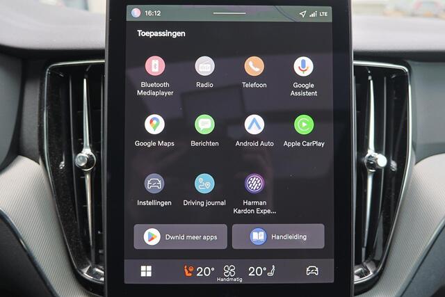 Volvo XC60 T6 Recharge AWD Plus Black Edition - Panorama/schuifdak - IntelliSafe Assist & Surround - 360º Camera - Harman/Kardon audio - Adaptieve LED koplampen - Verwarmde voorstoelen, stuur & achterbank - Parkeersensoren voor & achter - Elektr. bedienb. voorstoele