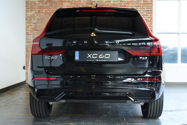 Volvo XC60 2.0 T6 Plug-in hybrid AWD Plus Dark | Elektrisch Schuif/Kantel-Panoramadak | Head-Up Display | 360º Camera | 20" Lichtmetalen Wielen | Harman Kardon Premium Audio |