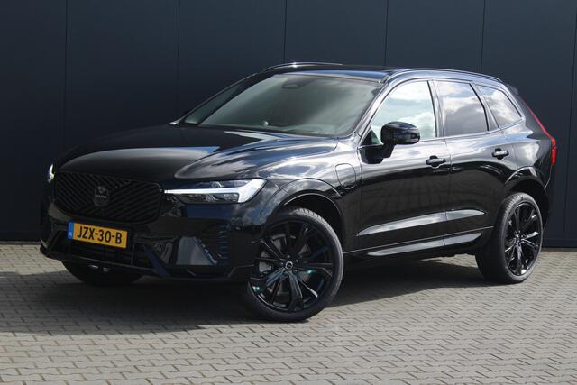 Volvo XC60 2.0 T6 Plug-in hybrid AWD Ultra Black Edition | Panorama dak | Luchtvering | Bowers & Wilkins | Trekhaak elektrisch wegklapbaar | Head-up display | Elektrisch verstelbare stoelen + memory | 360 graden camera | Stoelverwarming + ventilatie + stuurverwarmin