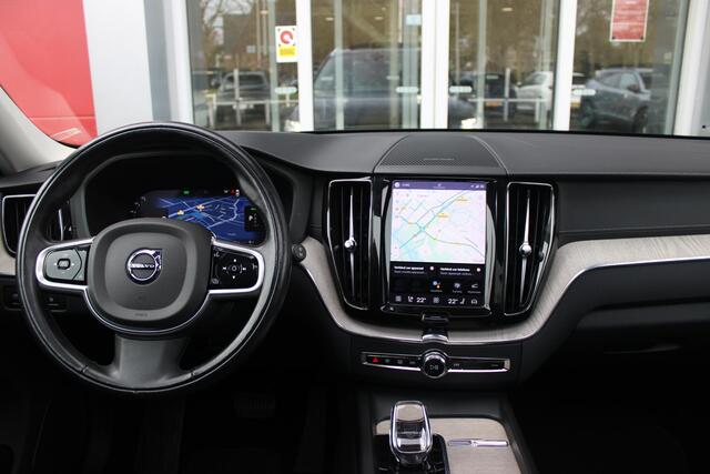 Volvo XC60 2.0 T6 340PK PHEV AWD INSCRIPTION EXCLUSIVE | PANORAMA SCHUIF/KANTEL DAK | LEDEREN BEKLEDING "MORITZ" MET COMFORT STOELEN | HARMAN KARDON AUDIO SYSTEEM | ELEKTRISCH WEGKLAPBARE TREKHAAK | ACHTERUITRIJ CAMERA | PARKEERSENSOREN VOOR + ACHTER | 19" "5-MULTIS