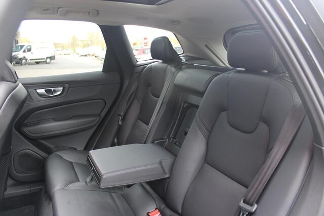 Volvo XC60 2.0 T6 340PK PHEV AWD INSCRIPTION EXCLUSIVE | PANORAMA SCHUIF/KANTEL DAK | LEDEREN BEKLEDING "MORITZ" MET COMFORT STOELEN | HARMAN KARDON AUDIO SYSTEEM | ELEKTRISCH WEGKLAPBARE TREKHAAK | ACHTERUITRIJ CAMERA | PARKEERSENSOREN VOOR + ACHTER | 19" "5-MULTIS