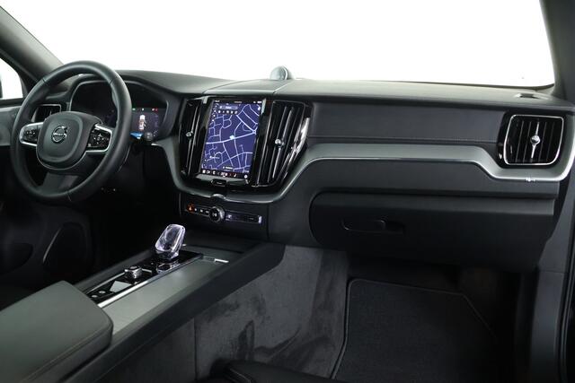 Volvo XC60 2.0 T8 Plug-in hybrid AWD Ultra Black Edition Panorama / Opendak / B&W /ACC / Pilot assist