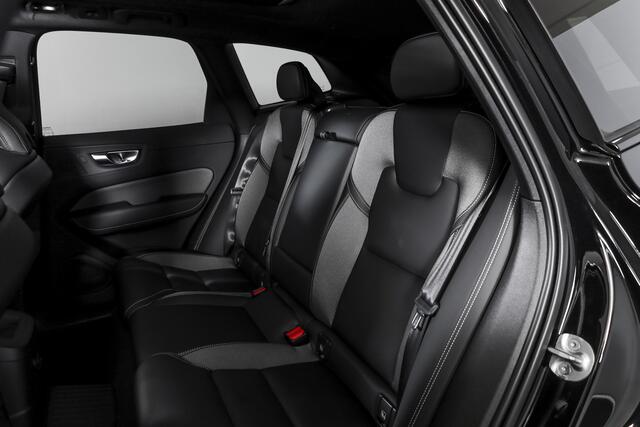 Volvo XC60 2.0 T8 Plug-in hybrid AWD Plus Dark | S/K-Panodak | Harman/Kardon | Winterpakket | Lighting Pack | 360 Camera | Adapt. Cruise | NAV+App. Connect | ECC | LM 19" |