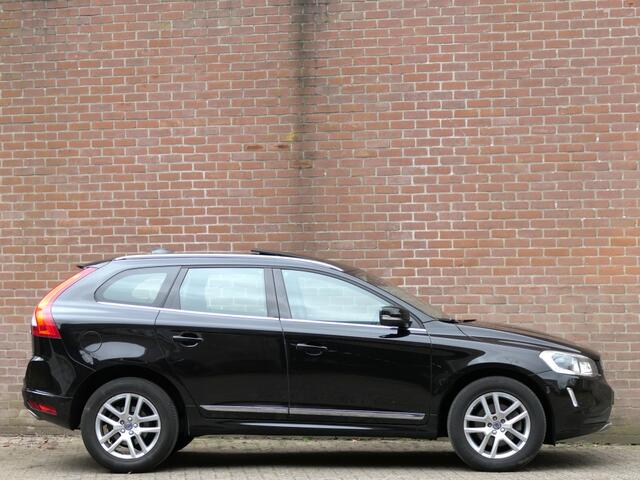 Volvo XC60 2.0 T5 FWD Polar+ / Panoramadak / Harman/Kardon / Camera / Xenon