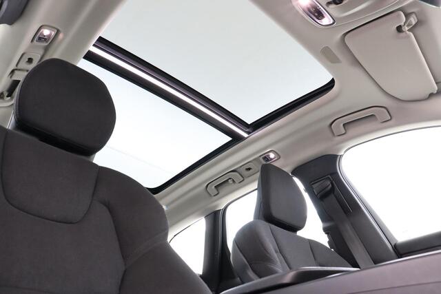 Volvo XC60 B5 AUT. (M-HYBRID) MOMENTUM EXCLUSIVE -PANO.DAK|HARMAN/KARDON|360°CAM|HEAD-UP DISP.|AUTOM.PARK.|BLIS|TREKHAAK