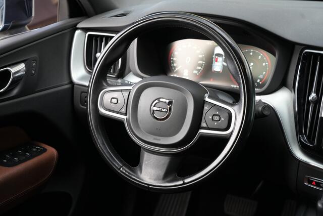 Volvo XC60 2.0 T5 Momentum 251pk Navigatie/Trekhaak/Stoelverwarming