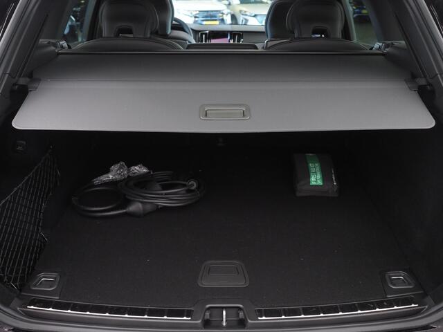 Volvo XC60 2.0 T6 Plug-in hybrid AWD Plus Black Edition | Harman Kardon | Panoramadak | Leer | Stoelverwarming Voor en Achter | 360° Camera | Stuurwielverwarming | Apple CarPlay/ Android Auto