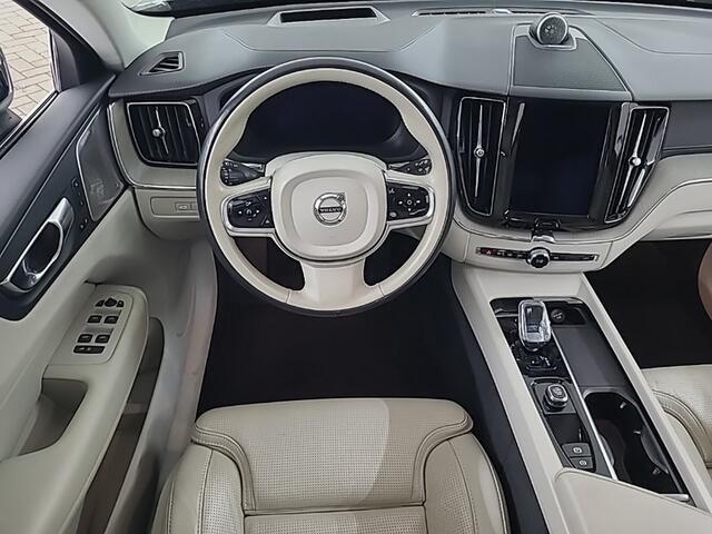 Volvo XC60 2.0 T8 PHEV AWD Ultimate Bright BOMVOL | TREKH. | BOWERS & WILKINS | PANO | LEER