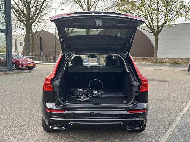 Volvo XC60 2.0 T6 Plug-in hybrid AWD Plus Dark 360 CAMERA| HARMAN KARDON| ACHTERBANK VERWARMD| PANO| VOORSTOELEN + STUUR VERWARMD| ELEKTRISCHE STOELEN MET MEMORY| ELEKTRISCHE ACHTERKLEP| DEALER OH. NET ONDERHOUD GEHAD|