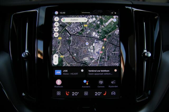 Volvo XC60 2.0 B4 Momentum Pro Business