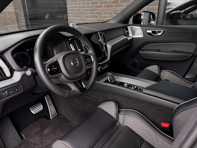 Volvo XC60 2.0 Recharge T8 AWD R-Design | B&W | PANO | 21" | HUD | Memory |