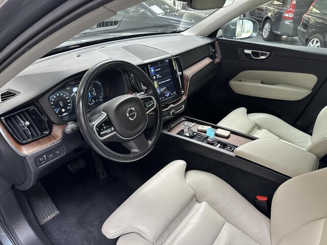 Volvo XC60 2.0 T8 Twin Engine AWD Inscription Auto pilot, trekhaak, panorama Dak...