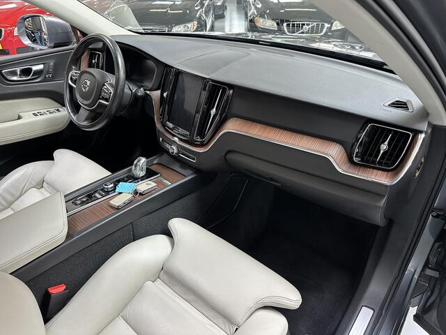 Volvo XC60 2.0 T8 Twin Engine AWD Inscription Auto pilot, trekhaak, panorama Dak...