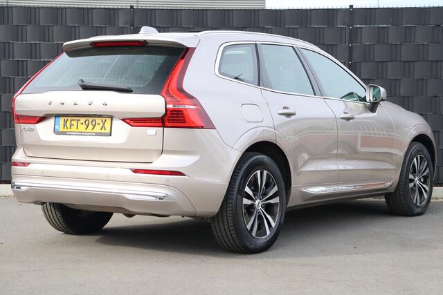 Volvo XC60 2.0 T6 Plug-in hybrid AWD Core Bright PHEV | Adap. Cruise | Elek. Trekhaak | Panoramadak | Leder