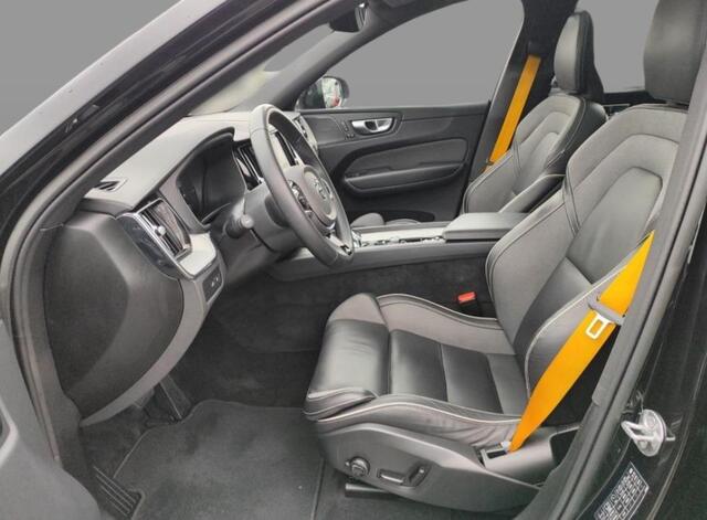 Volvo XC60 Plug-in-Hybrid T8 AWD Polestar Engineered | Long Range | Trekhaak | Panoramadak | Adaptive cruise control | Stoel- en stuurverwarming | Harman Kardon audio | Getint glas | Standkachel | Verwarmbare achterbank | Actieve LED koplampen | Ohlins schokdempers 