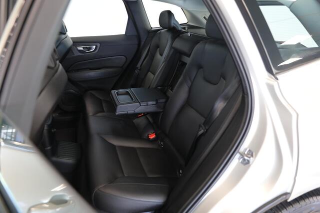 Volvo XC60 2.0 T8 Twin Engine AWD Inscription | Schuif-kanteldak | Memory seats | Pilot assist