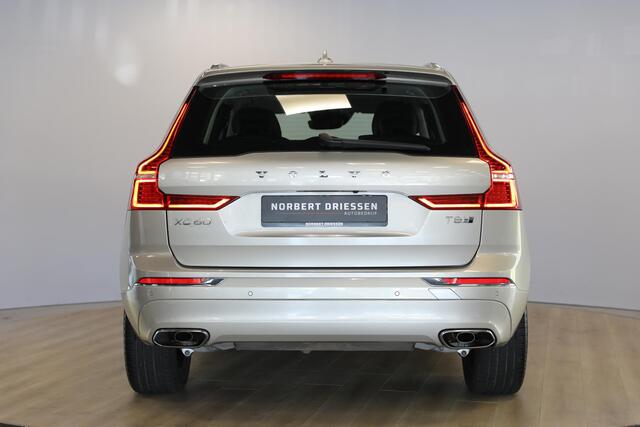 Volvo XC60 2.0 T8 Twin Engine AWD Inscription | Schuif-kanteldak | Memory seats | Pilot assist