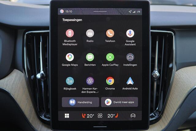 Volvo XC60 T6 Recharge AWD Plus Dark - Panorama/schuifdak - IntelliSafe Assist & Surround - 360º Camera - Harman/Kardon audio - Verwarmde voorstoelen, stuur & achterbank - Parkeersensoren voor & achter - Elektr. bedienb. voorstoelen met geheugen - Head up display - 