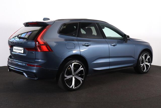 Volvo XC60 T8 Recharge AWD Plus Black Edition - Panorama/schuifdak - IntelliSafe Assist & Surround - 360º Camera - Harman/Kardon audio - Adaptieve LED koplampen - Verwarmde voorstoelen, stuur & achterbank - Parkeersensoren voor & achter - Elektr. bedienb. voorstoele