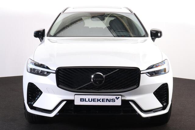 Volvo XC60 T6 Recharge AWD Plus Dark - Panorama/schuifdak - IntelliSafe Assist & Surround - 360º Camera - Harman/Kardon audio - Verwarmde voorstoelen, stuur & achterbank - Parkeersensoren voor & achter - Elektr. bedienb. voorstoelen met geheugen - Head up display - 