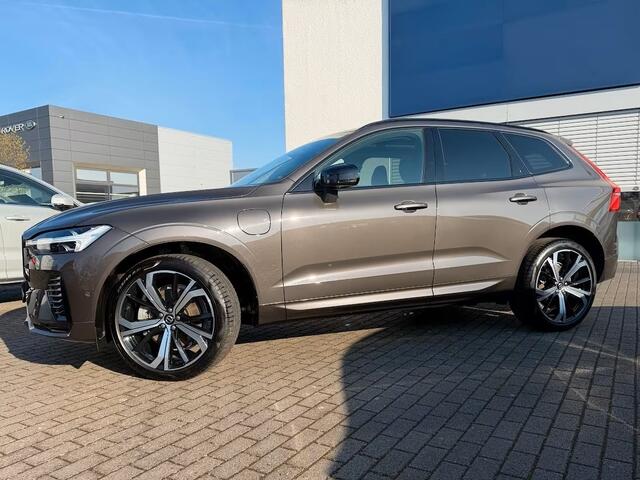 Volvo XC60 2.0 T8 Plug-in hybrid AWD Plus Dark (335kW/455PK) LUCHTV, PANO, ACC, HuD, 21-inch LMV ** Ex VOLVO - 26k Onder NP ** ** INFORMEER OOK NAAR ONZE AANTREKKELIJKE FINANCIAL-LEASE TARIEVEN **