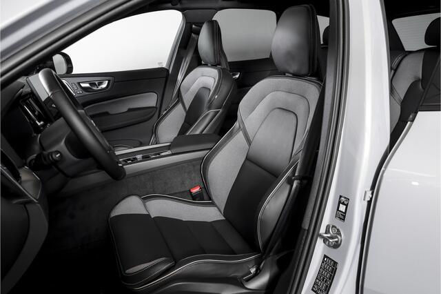 Volvo XC60 2.0 T8 Plug-in hybrid AWD Plus Black Edition - Facelift MY26 | S/K Panodak | Harman/Kardon | Dig.Cockpit | Adapt.Cruise | Stoel-+Stuurverw. | Elek. stoelen | Camera | NAV+App.Connect | ECC | LM 21" | 6030