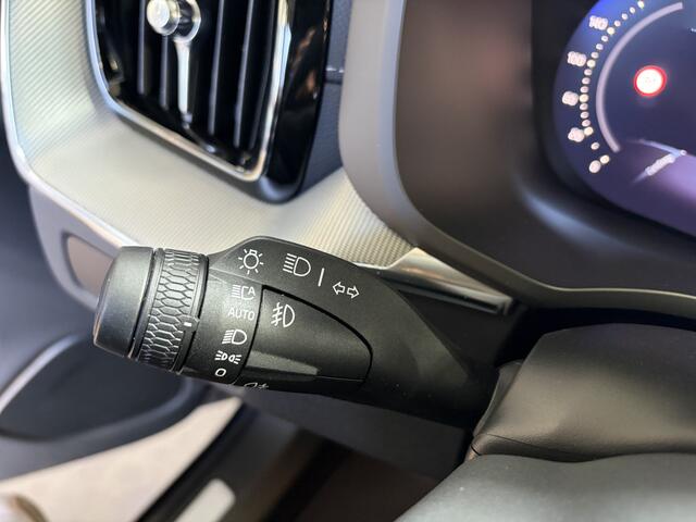 Volvo XC60 2.0 T6 Plug-in hybrid AWD Ultra Black Edition | Trekhaak |