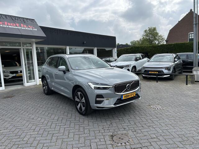Volvo XC60 2.0 T6 Plug-in hybrid AWD Essential Bright