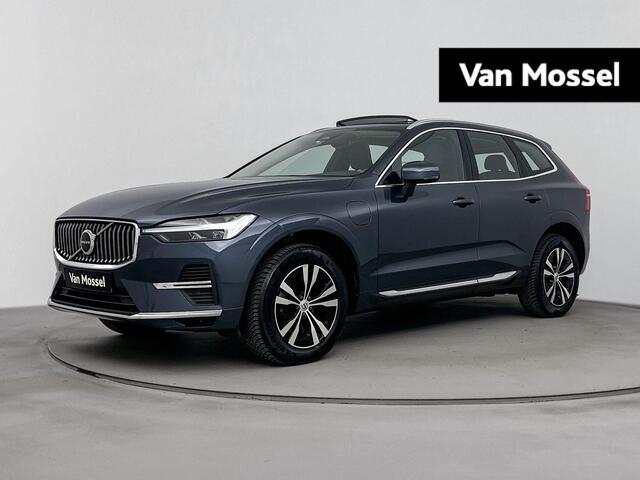 Volvo XC60 2.0 T6 Plug-in hybrid AWD Core Bright 350PK | Wegklapbare Trekhaak | Schuif-/Kanteldak | All Season Banden | Stoel- en Stuurverwarming | Achterbankverwarming | Elektrische Kofferklep | Apple CarPlay & Android Auto