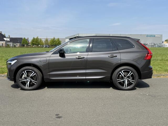 Volvo XC60 2.0 T8 Plug-in hybrid AWD R-Design | SOH 100% | Stoelverwarming en verkoeling | HUD | Harman/Kardon Audio | Apple Carplay/Android Auto |