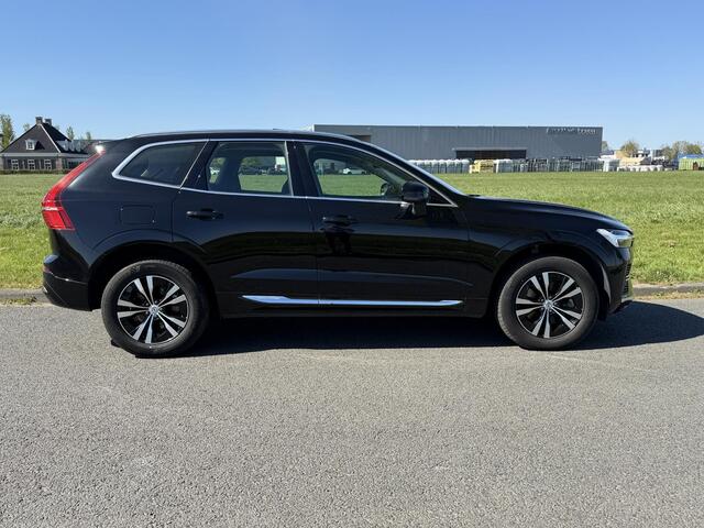 Volvo XC60 2.0 T8 Plug-in hybrid AWD Inscription | SOH 100% | Panoramadak | Standkachel | Stoelverwarming | Cruise control adaptief | Apple Carplay/Android Auto | Achteruitrijcamera |