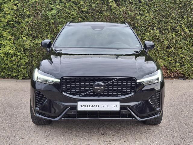 Volvo XC60 T6 Plug-in hybrid AWD Plus Black Edition | Panoramadak | 360 camera | Stoel/Stuur Verwarming |