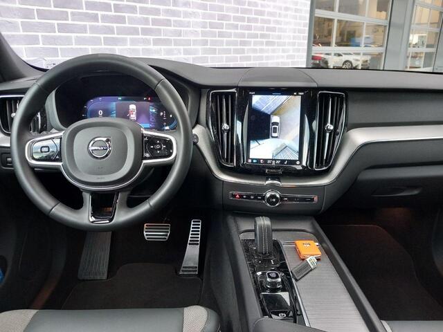 Volvo XC60 2.0 B5 R-Design | Adaptieve Cruise Control | Stoel-/Stuurverwarming | Sportstoelen | Parkeersensoren Voor en Achter | 360 Camera |