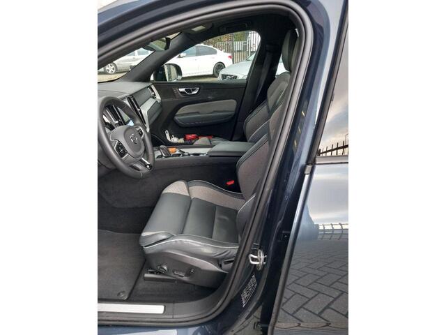 Volvo XC60 2.0 B5 R-Design | Adaptieve Cruise Control | Stoel-/Stuurverwarming | Sportstoelen | Parkeersensoren Voor en Achter | 360 Camera |