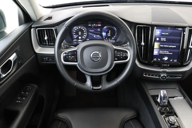 Volvo XC60 T8 TWIN ENGINE AWD INSCRIPTION -PANO.DAK|GEVENT.LEDER|POWER-SEATS|HEAD-UP DISP.|ADAP.LED|BLIS|KEYLESS|CAMERA|KINDERZITJES|PRIVACY.GLAS|SPORTSTUUR
