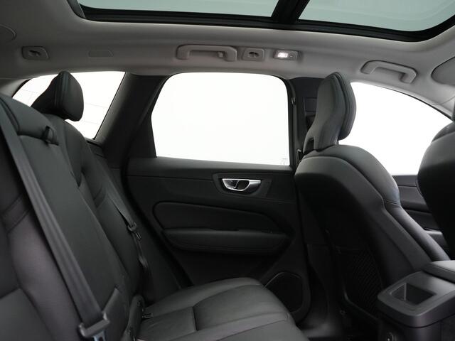 Volvo XC60 T6 AWD Plus Dark PHEV 350pk Dealer O.H. | Trekhaak Af Fabriek | Panodak | 360 Camera | Adaptive Cruise | Lederen Sportstoelen Memory & Verwarmd | 20'' L.M. | Keyless | Blis | Google Assistant | Apple Carplay | Stuur Verwarmd | DAB | Plug In Hybrid |