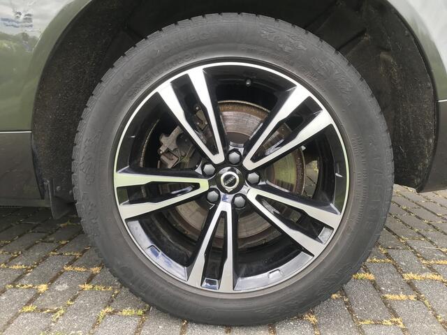 Volvo XC60 2.0 B5 Momentum Exclusive | Rijklaar incl 12 mnd Bovag | Panoramadak Trekhaak Carplay Headup