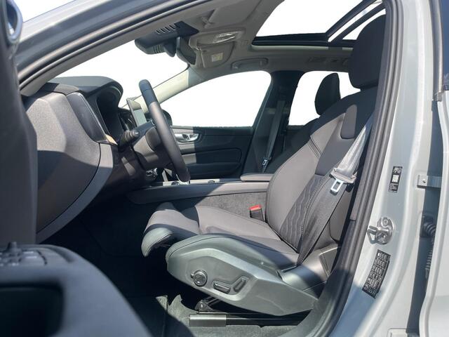 Volvo XC60 T6 Plug-in hybrid AWD Plus Dark Premium Pack | Trekhaak elektr. inklapbaar