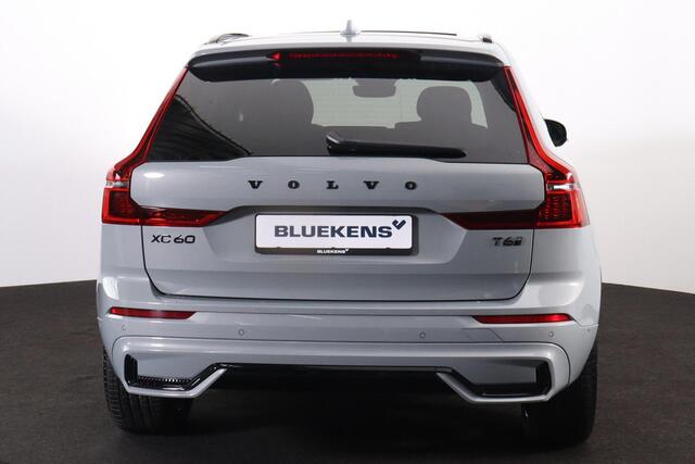 Volvo XC60 T6 Recharge AWD Plus Black Edition - Panorama/schuifdak - IntelliSafe Assist & Surround - 360º Camera - Harman/Kardon audio - Adaptieve LED koplampen - Verwarmde voorstoelen, stuur & achterbank - Parkeersensoren voor & achter - Elektr. bedienb. voorstoele