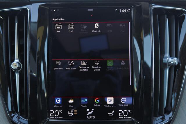 Volvo XC60 Recharge T8 AWD R-Design - Panorama/schuifdak - IntelliSafe Assist & Surround - 360º Camera - Adaptieve LED koplampen - Verwarmde voorstoelen & stuur - Parkeersensoren voor & achter - Elektr. bedienb. bestuurdersstoel met geheugen - Inklapbare trekhaak - 
