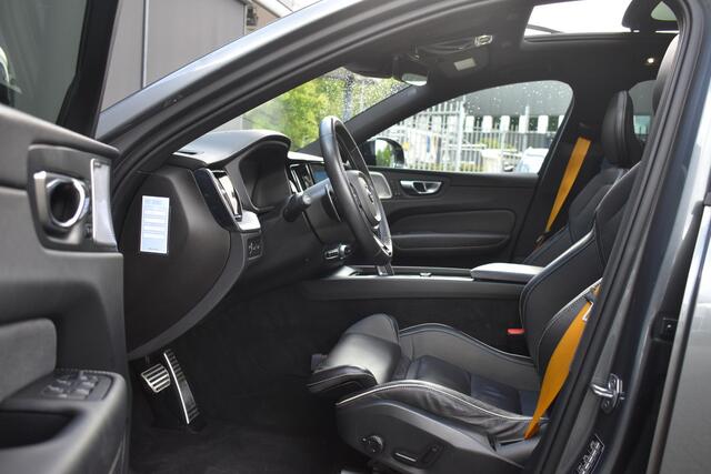 Volvo XC60 T8 AWD Polestar Engineered | Bowers & Wilkins Premium Audio | Head Up Display | 22 inch Polestar lichtmetalen velgen | Standkachel | 360 Graden Camera | Elektrisch verstelbare voorstoelen met memory | BLIS | Adaptieve Cruise Control