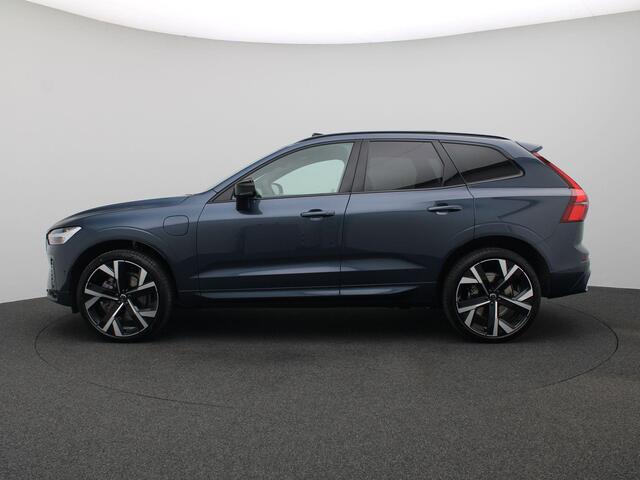 Volvo XC60 2.0 T6 Plug-in hybrid AWD Plus Black Edition 350PK Panoramadak, Trekhaak, 22" LM Velgen, Head-Up Display, Harman Kardon, 360gr. Camera, Stoelventilatie, Memorystoelen