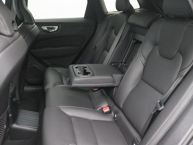 Volvo XC60 2.0 T6 Plug-in hybrid AWD Plus Black Edition 350PK Panoramadak, Trekhaak, 22" LM Velgen, Head-Up Display, Harman Kardon, 360gr. Camera, Stoelventilatie, Memorystoelen